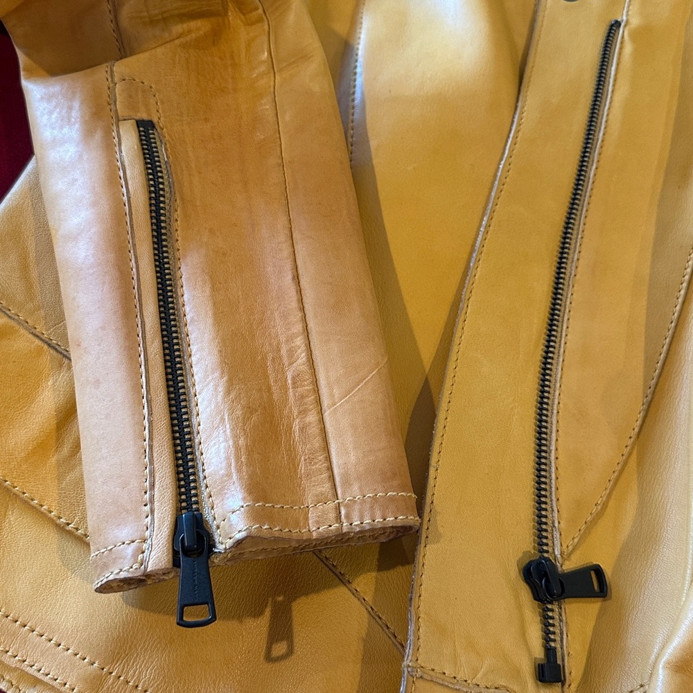 Andrew Marc Women's Mustard Leather Jacket - Picture 6 of 8